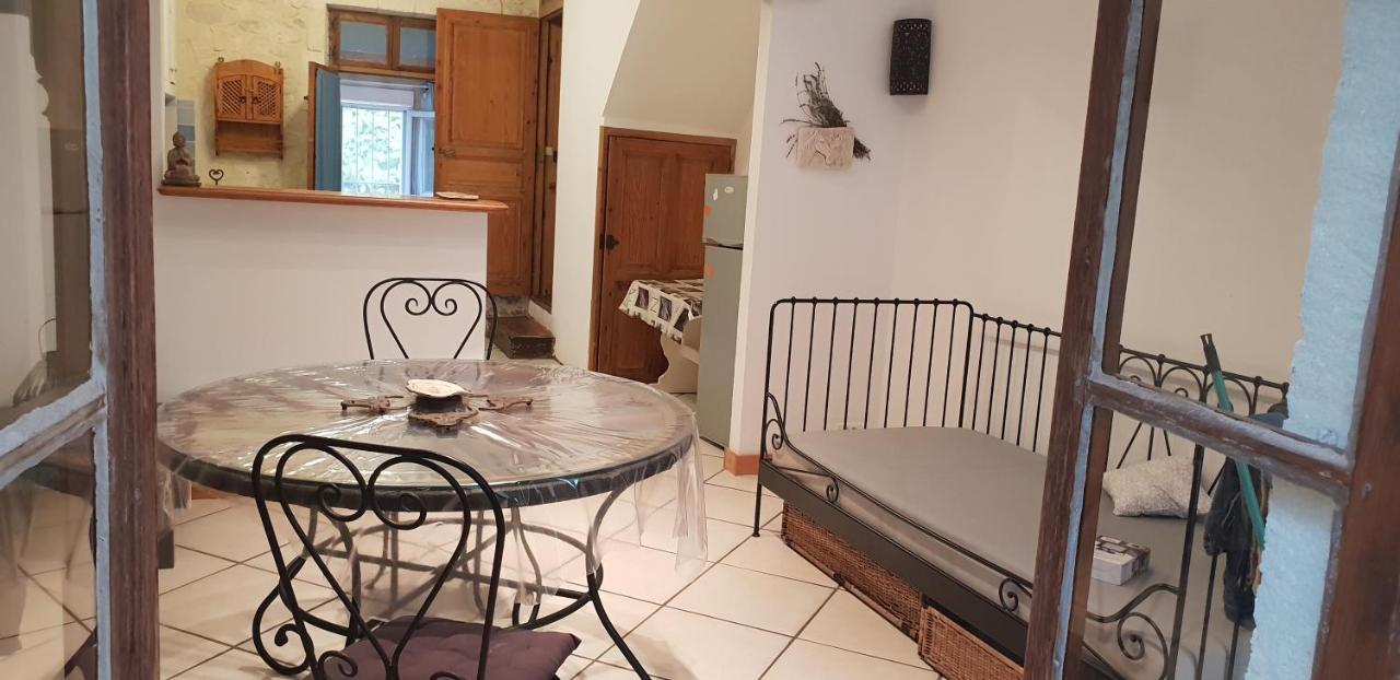 Joli Maison En Pierre Villa Arles Luaran gambar